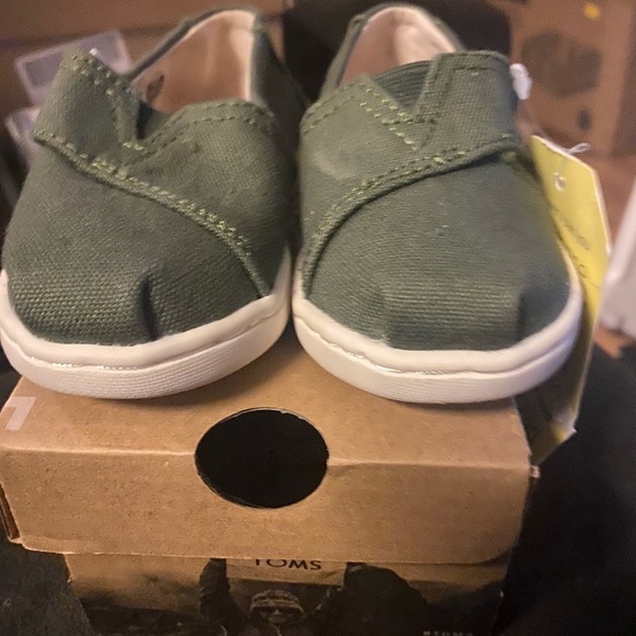 Mommy and me matching toms Tiny 5 and women's size 8 Toms - Picture 2 of 7